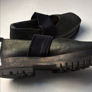 Stylish Black Women's Flats